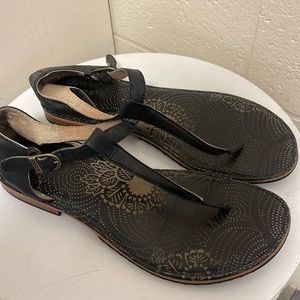 Bogs thong sandal